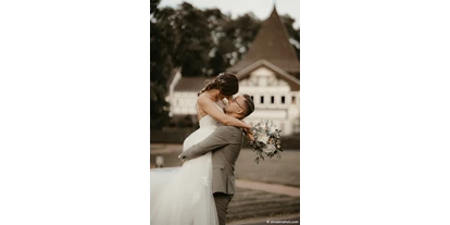 Matrimonio - Bergisch Gladbach - Brautpaar-Shooting vor dem Herrenhaus Buchholz - Herrenhaus Buchholz Event GmbH