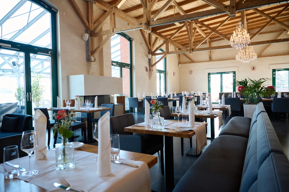 Hochzeitslocation: Mit Blick auf den Kamin - Restaurant Filterhaus