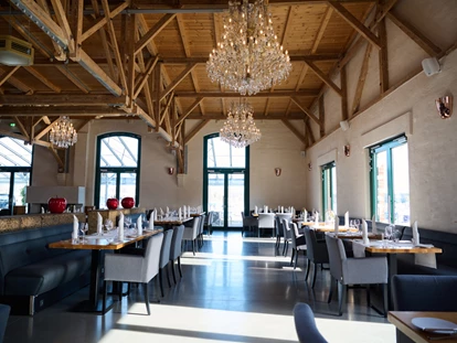 Hochzeit - Umgebung: mit Seeblick - Schwielowsee - Unser Restaurant - Restaurant Filterhaus