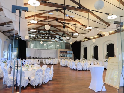 Hochzeit - Gumpoldskirchen - Kaiserbahnhof Laxenburg