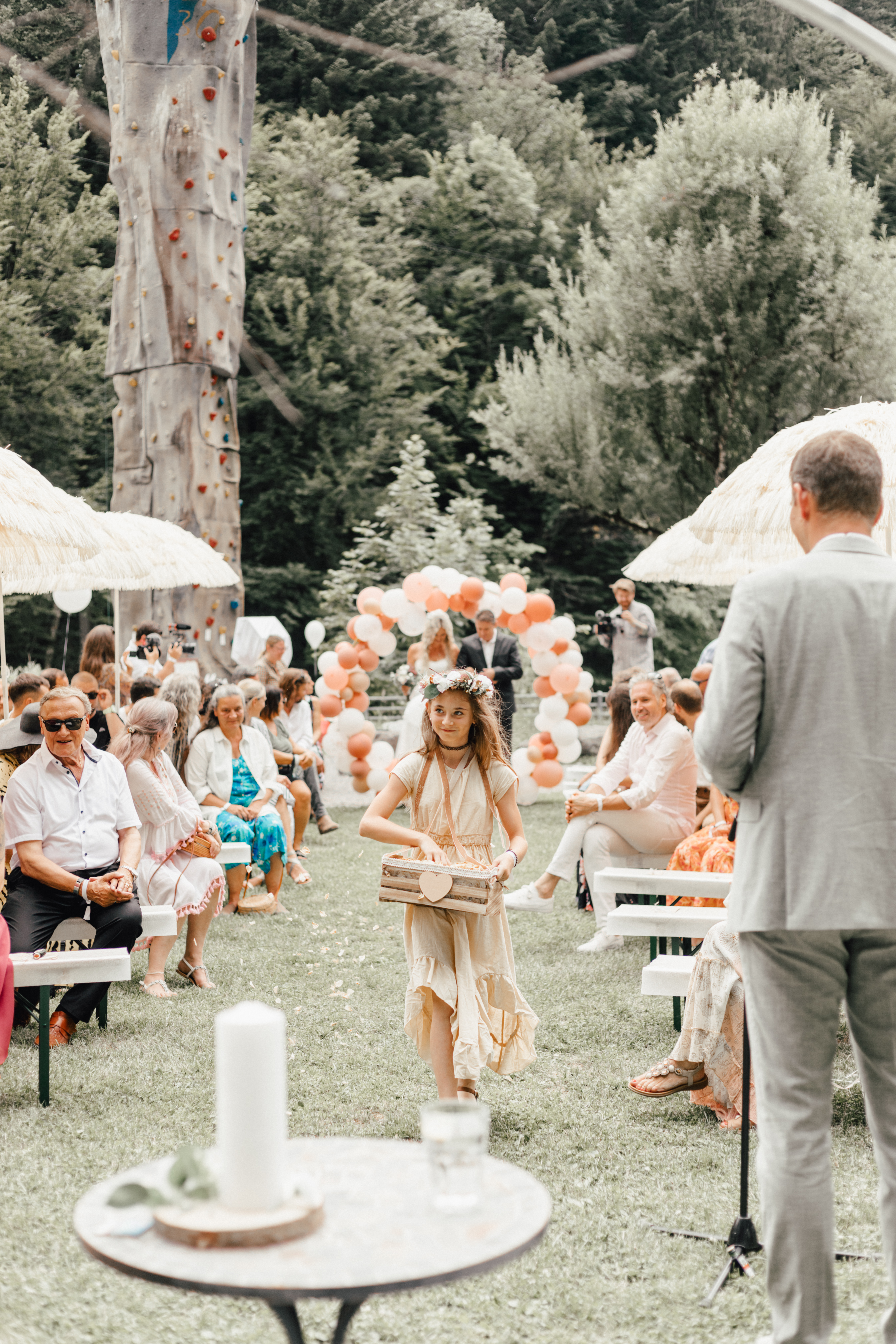 Hochzeit: 'H' an der Ach