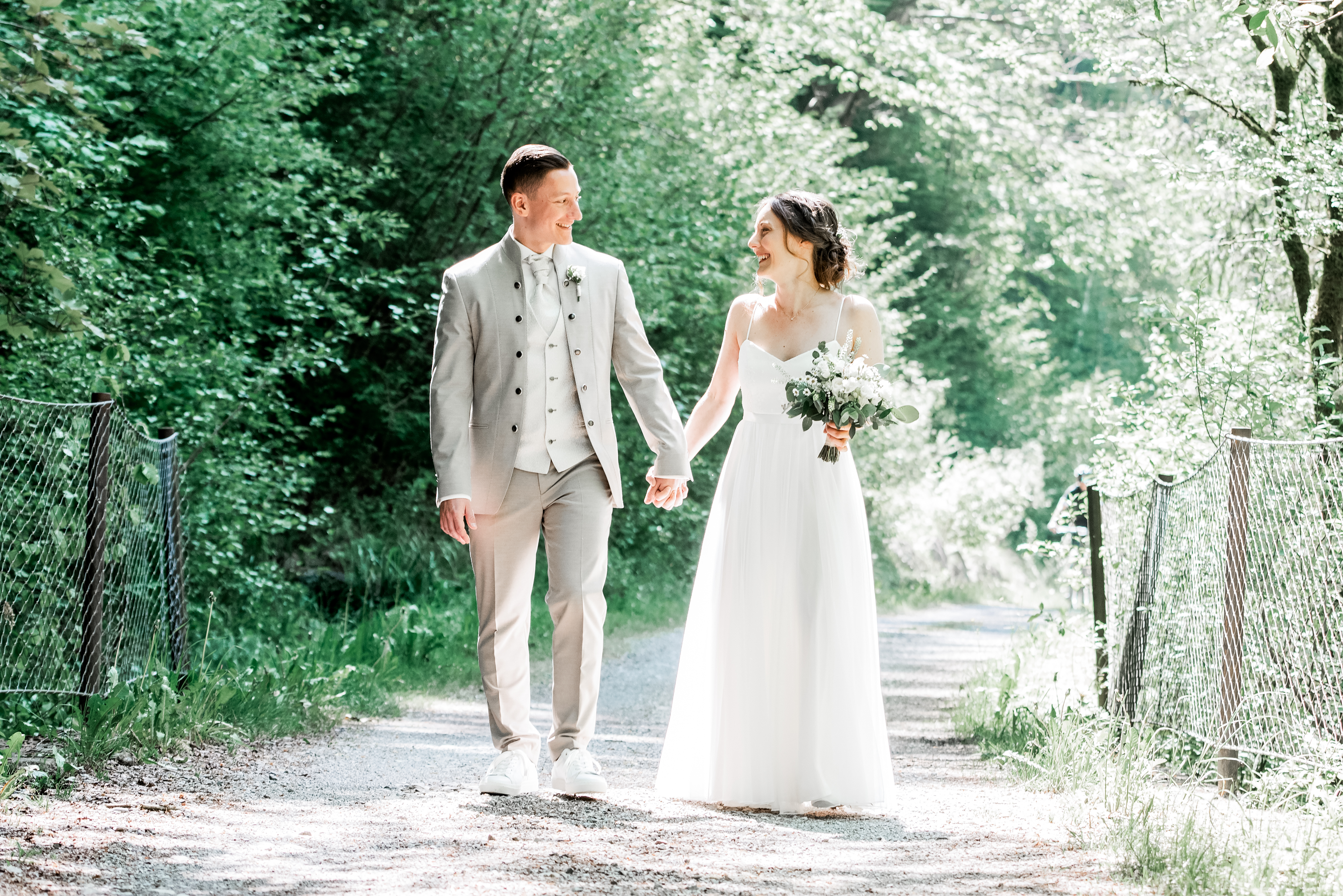 Hochzeit: 'H' an der Ach