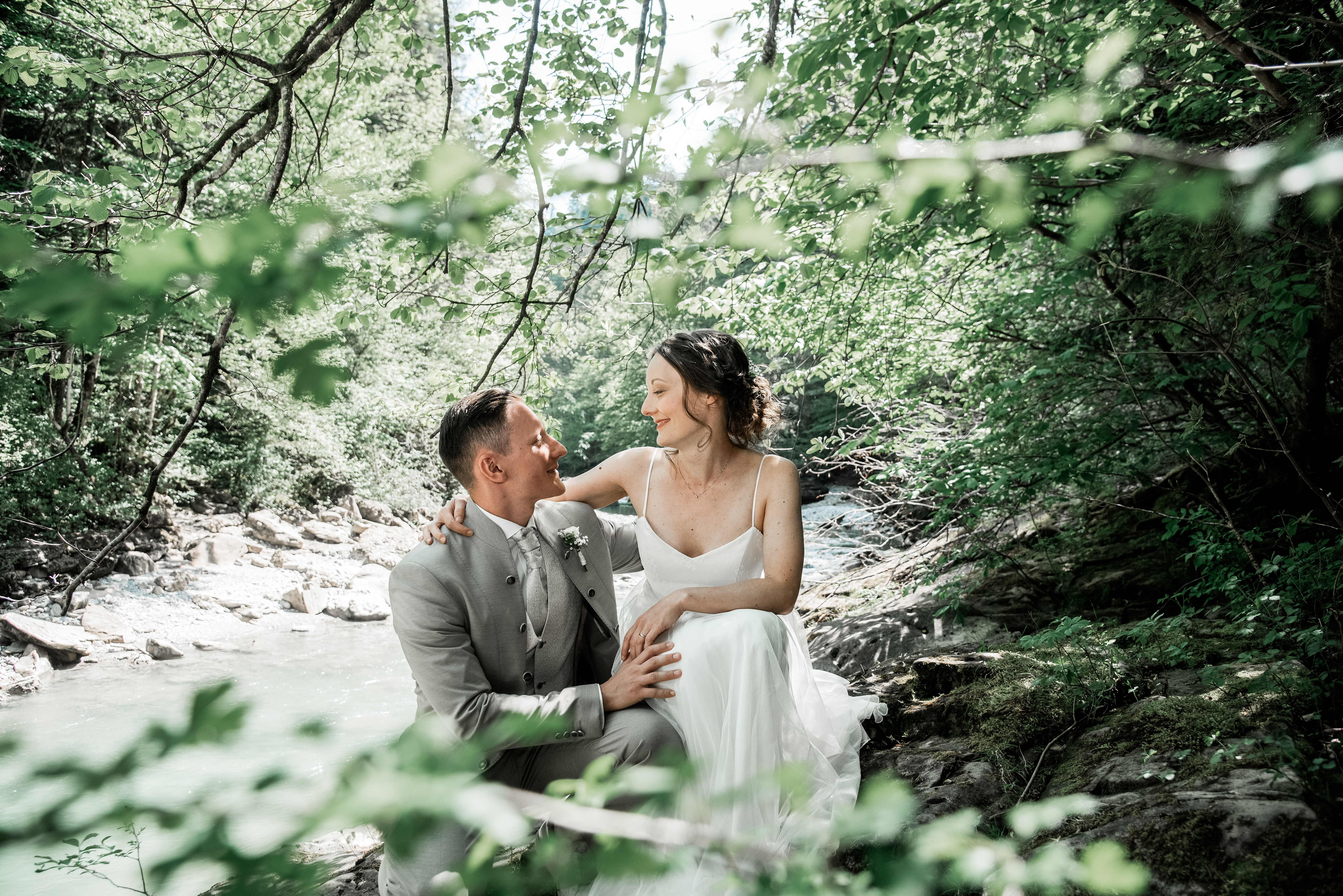 Hochzeit: 'H' an der Ach