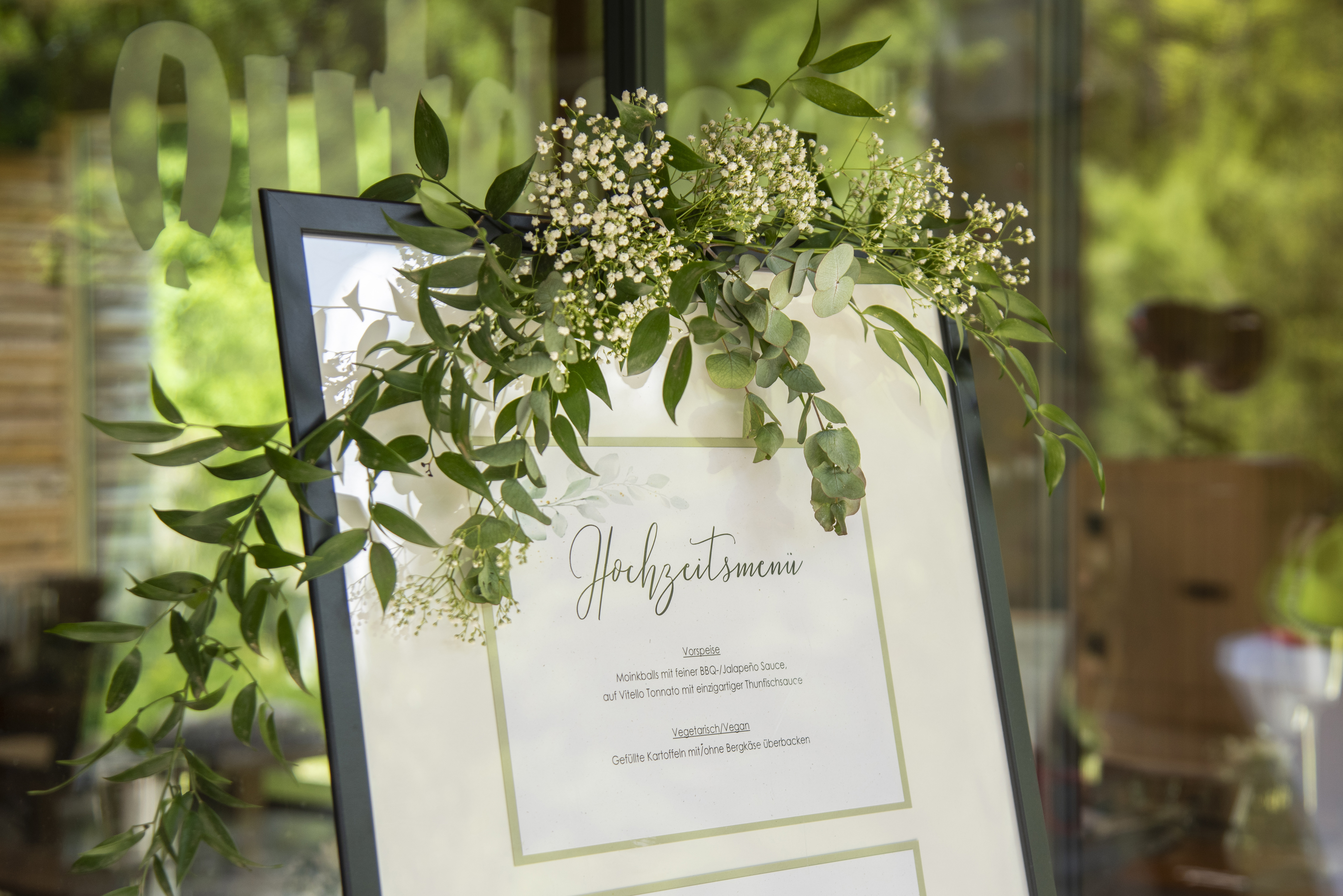 Hochzeit: 'H' an der Ach