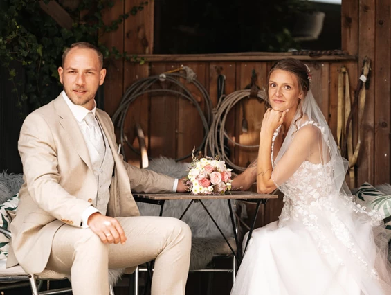 Hochzeitslocation: Rustikal und wunderschön. - Landhotel Rehedyk