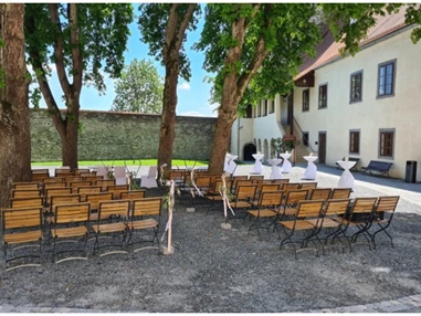 Hochzeitslocation: Burghof - Burghotel Schlaining