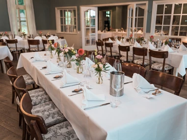 Hochzeit: großer blauer Saal BrunsGarten Hochzeit  - BrunsGARTEN