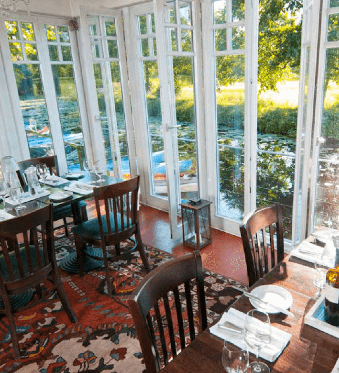 Weinhaus RICORDO Informations sur les salles de bal Chambre Stever avec vue sur la rivière