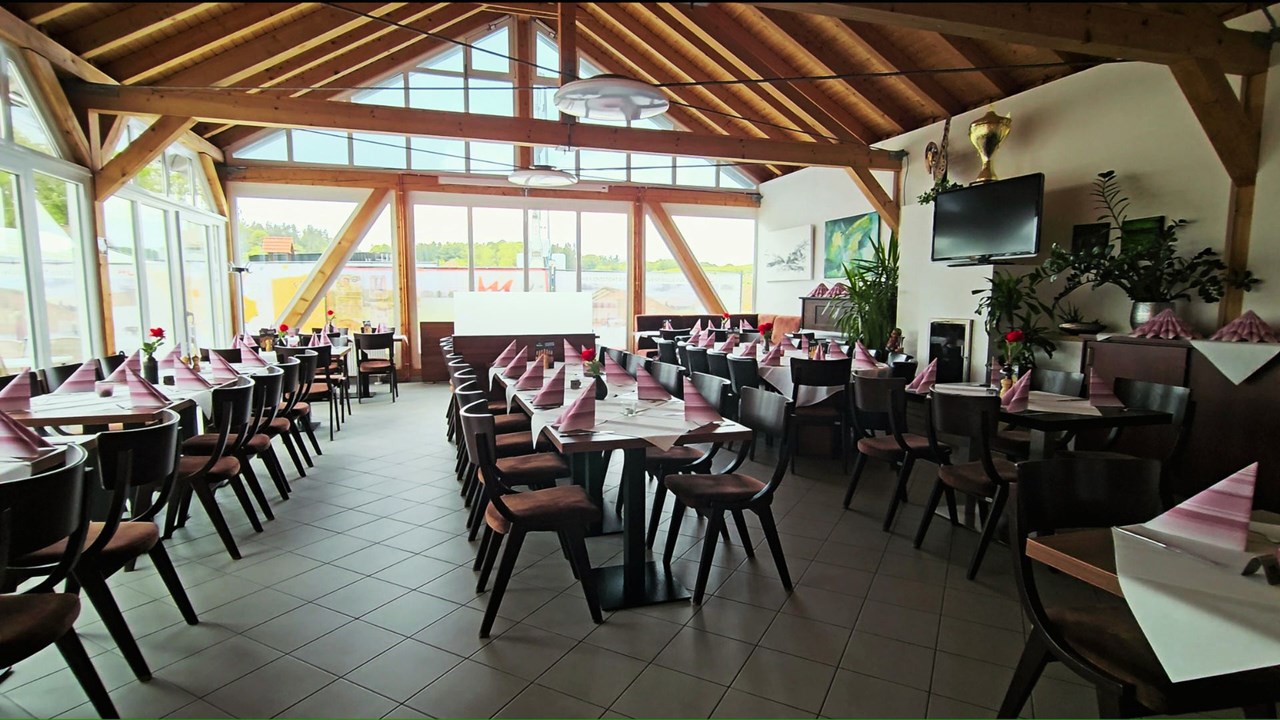 Eventhalle am Freizeitresort Mudau im Odenwald Angaben zu den Festsälen Wintergarten 