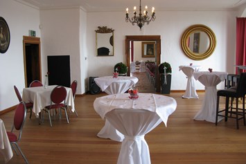 Hochzeit: Schubertsaal mit Blick in den Kaisersaal - Schloss Steyregg