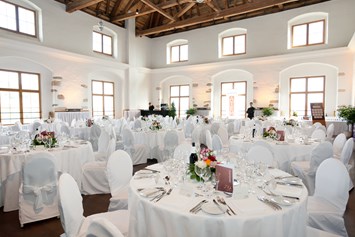 Schloss Steyregg | Hochzeitslocation in Steyregg, Österreich