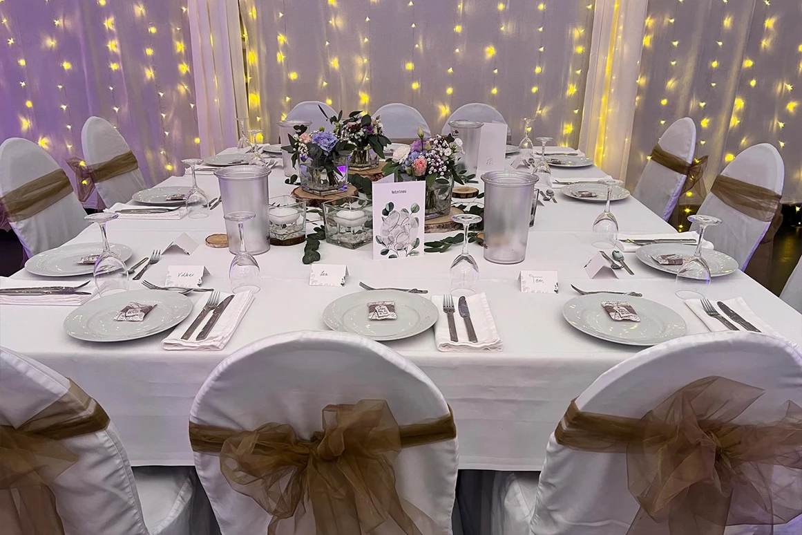 Hochzeit: Dekorierte Tische - Der Schönaicher Fürst