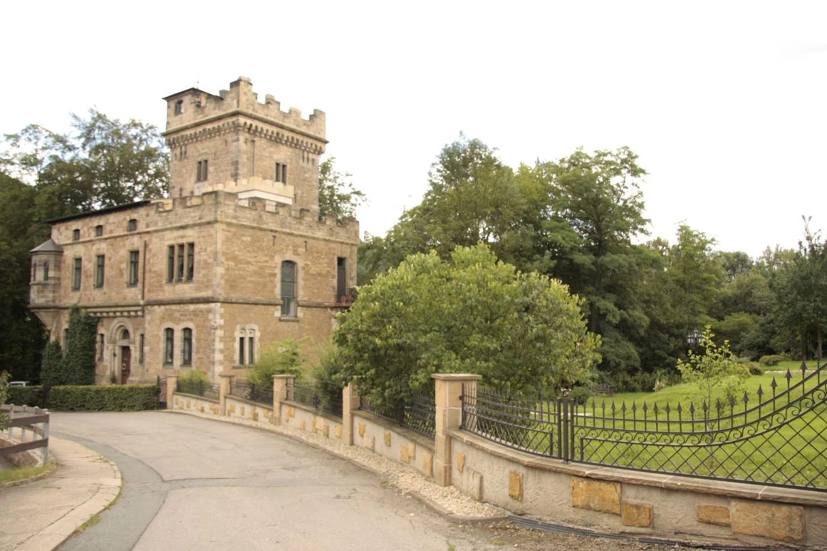 Hochzeit: Schloss Wetzelstein