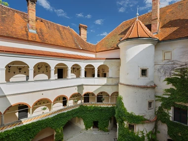 Hochzeit: Das Schloss Ernegg in Niederösterreich. - Schloss Ernegg