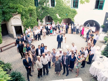 Hochzeit: Der Innenhof des Schloss Ernegg in Niederösterreich. - Schloss Ernegg
