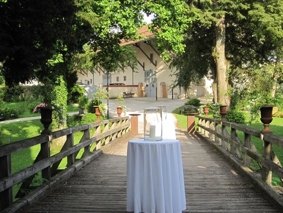 Hochzeitslocation: Schloss Amerang