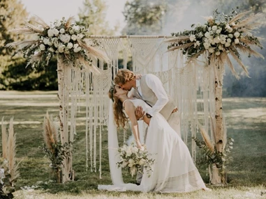 Hochzeit: Eventscheune Wallenburg