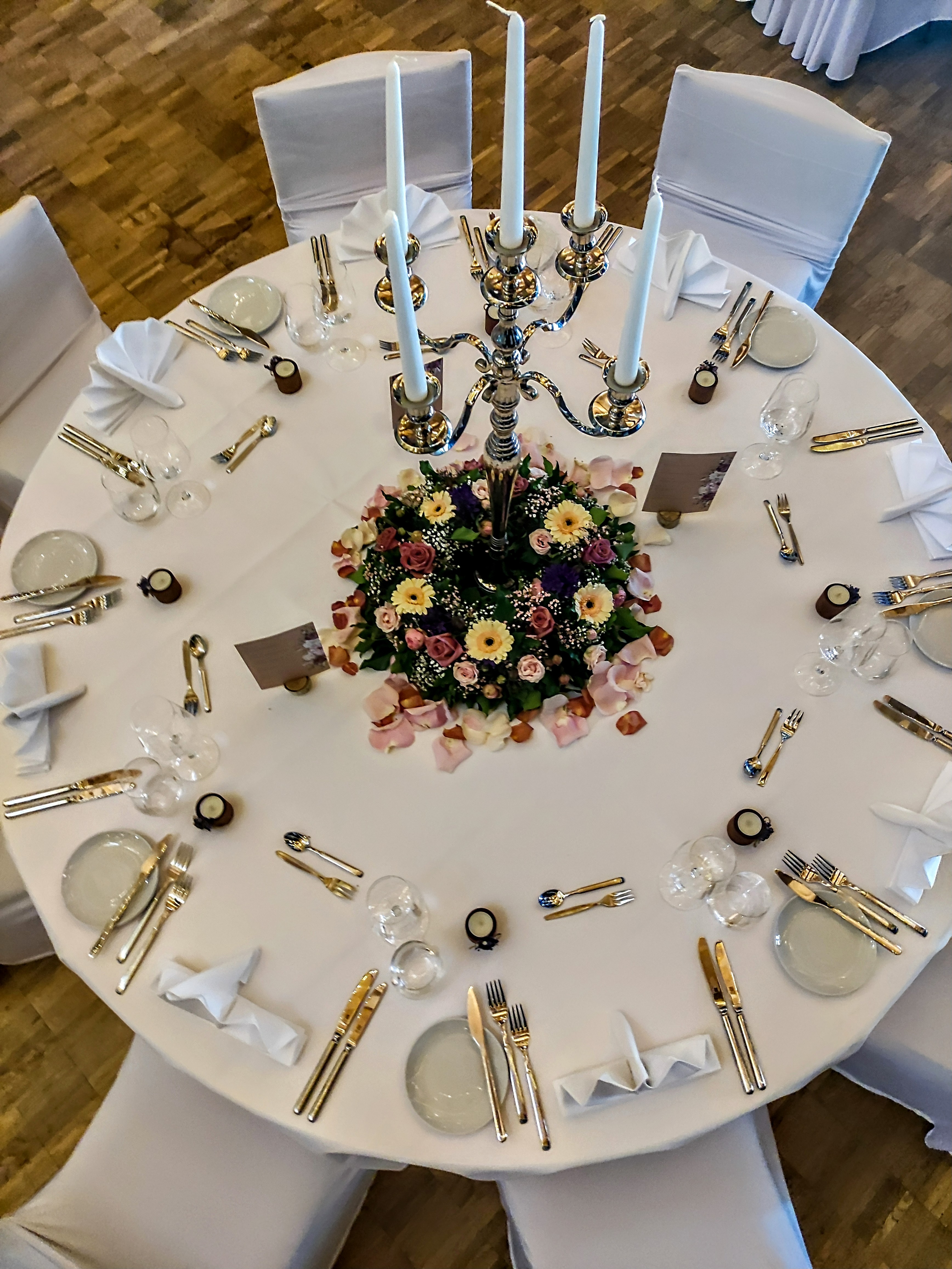 Hochzeit: Tisch Großer Saal - EssKultur im Bürgerhaus Müllheim