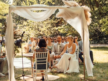 Wedding - Bad Sauerbrunn - Copyright: Valerie Oberreiter Photography - ULME - Exklusive Waldlocation