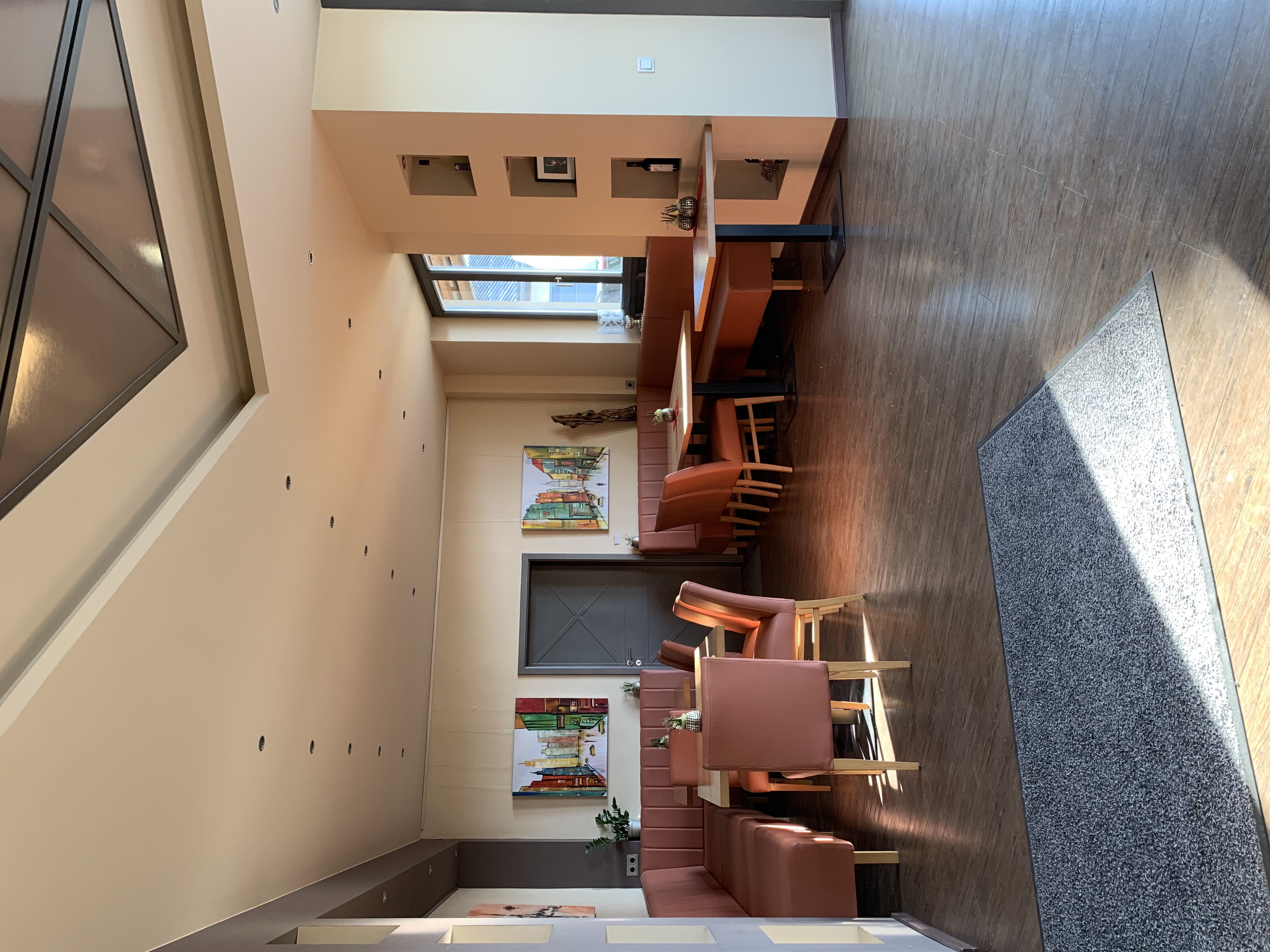 Weinstube Fischer Informazioni sulle sale da ballo Lounge del produttore di vino