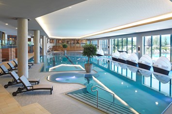 Hochzeit: Interalpen-Hotel Tyrol Pool - Interalpen-Hotel Tyrol *****S GmbH