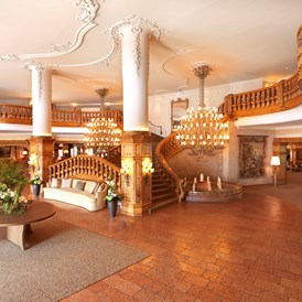Hochzeit: Interalpen-Hotel Tyrol Eingangshalle - Interalpen-Hotel Tyrol *****S GmbH