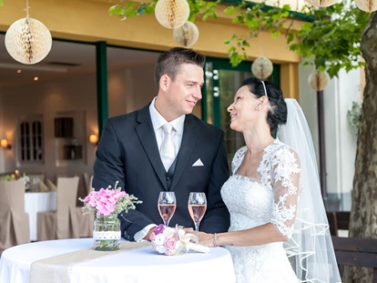 Hochzeit - Gumpoldskirchen - Auußenbereich vom Richardhof Gumpoldskirchen in Niederösterreich - Richardhof Gumpoldskirchen