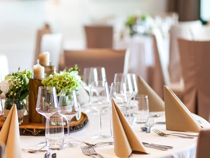 Hochzeit - Gumpoldskirchen - Tischdeko Richardhof Gumpoldskirchen in Niederösterreich - Richardhof Gumpoldskirchen