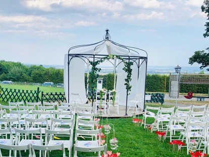 Hochzeit - Gumpoldskirchen - Pavillon des Richardhofs Gumpoldskirchen in Niederösterreich - Richardhof Gumpoldskirchen