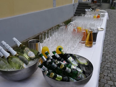 Hochzeitslocation: Getränkebuffet für Ihren Empfang - Hotel Wesenufer
