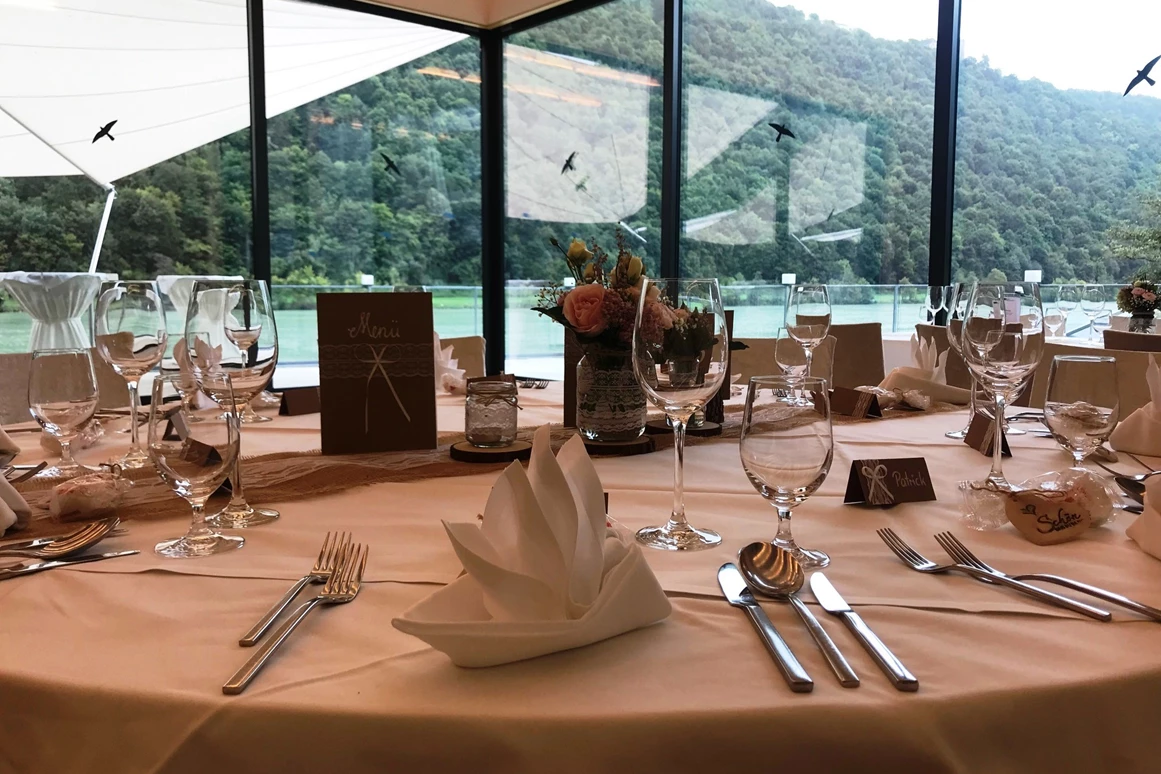 Hochzeitslocation: Saal Donau mit Ausblick - Hotel Wesenufer