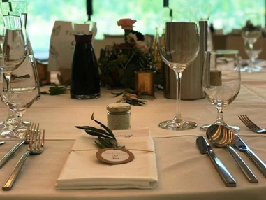 Hochzeitslocation: Traumhafter Ausblick - Hotel Wesenufer