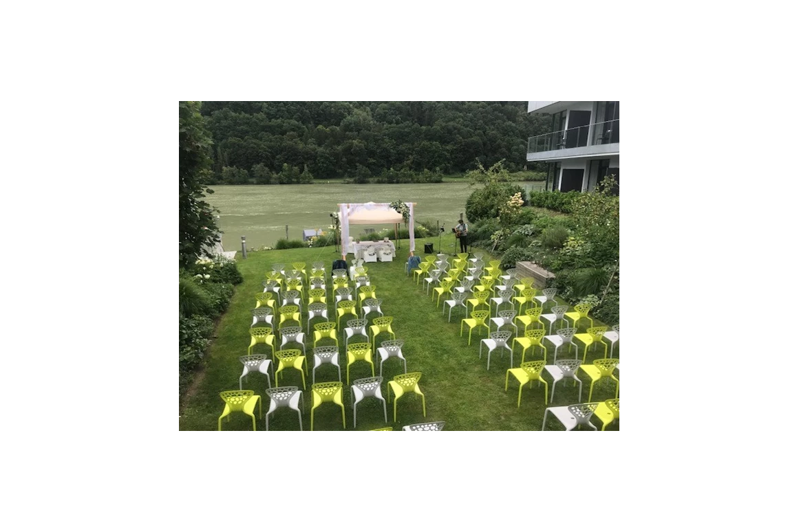 Hochzeitslocation: Hochzeitswiese - Hotel Wesenufer