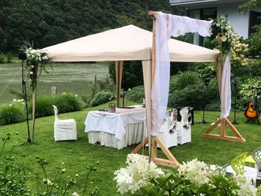 Hochzeitslocation: Hochzeitswiese - Hotel Wesenufer