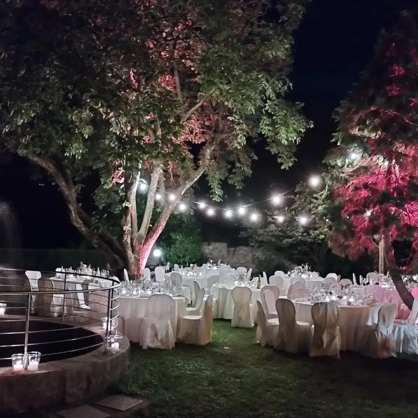 Hochzeitslocation: Hochzeitsdinner im Schlosspark - Weingut Schloss Rametz
