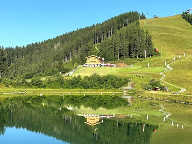 Hochzeit: Der Speichersee in unmittelbarer Nähe eignet sich perfekt für wunderschöne Bilder - Bergrestaurant Glockneralm