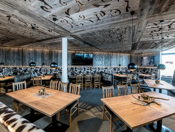 Hochzeit: Die Kuhlimuh Stube im einzigartigen Design! - Bergrestaurant Glockneralm