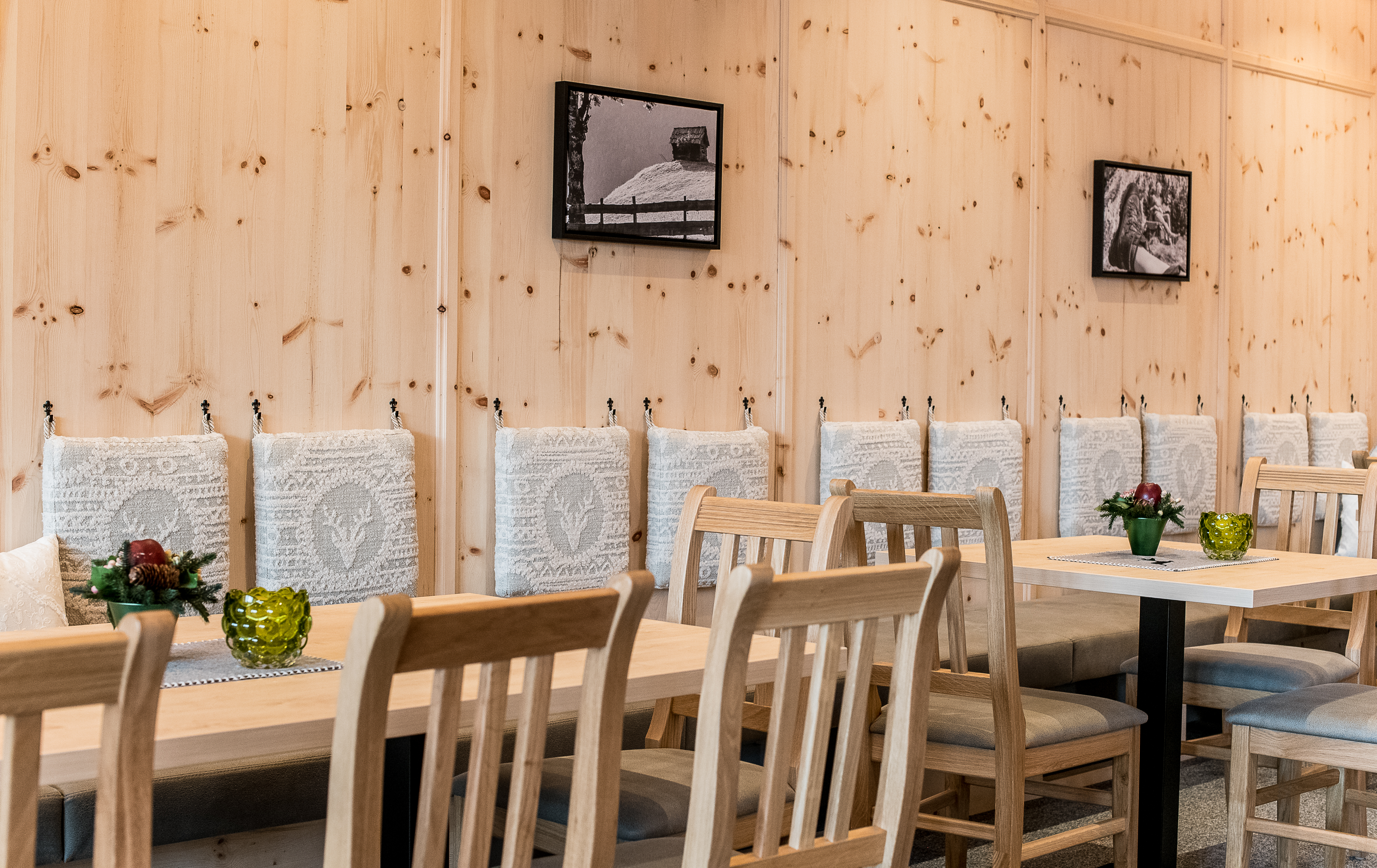 Hochzeitslocation: Zirbenstube - Bergrestaurant Glockneralm