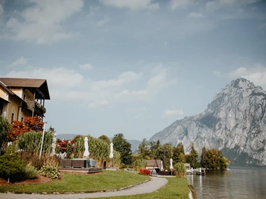 Hochzeitslocation: Spitzvilla Traunkirchen
