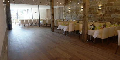 Hochzeit - Parkplatz: kostenlos - Adelsdorf - Krämers Feststodl