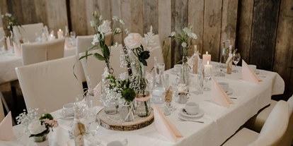 Hochzeit - Parkplatz: kostenlos - Adelsdorf - Krämers Feststodl