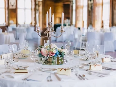 Hochzeitslocation: Schloss Burg Namedy