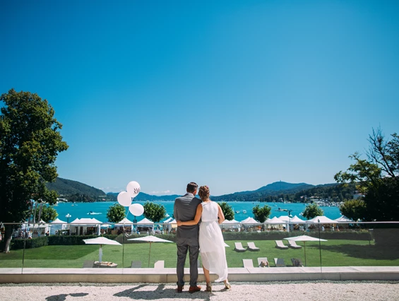 Hochzeit: Das Schlosshotel Velden liegt direkt am Wörthersee. - Falkensteiner Schlosshotel Velden
