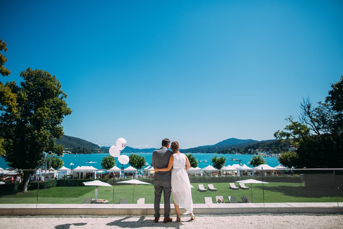 Hochzeit: Das Schlosshotel Velden liegt direkt am Wörthersee. - Falkensteiner Schlosshotel Velden