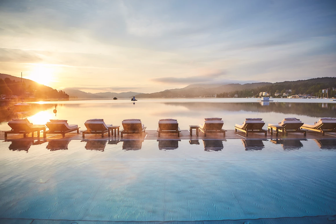 Hochzeit: Das Falkensteiner Schlosshotel liegt direkt am Wörthersee und bietet eine traumhafte Kulisse. - Falkensteiner Schlosshotel Velden