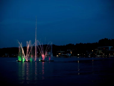 Hochzeit: Licht- und Wasserspiele am Wörthersee. - Falkensteiner Schlosshotel Velden
