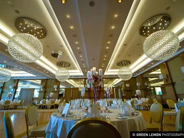 Hochzeit: Heiraten im Falkensteiner Schlosshotel in Velden (Kärnten). - Falkensteiner Schlosshotel Velden