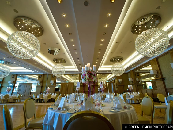 Hochzeit: Heiraten im Falkensteiner Schlosshotel in Velden (Kärnten). - Falkensteiner Schlosshotel Velden