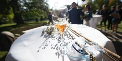 Wedding - Harmstorf - Sektempfang im Park  - Bringezu Restaurant & Events im Schloss Reinbek