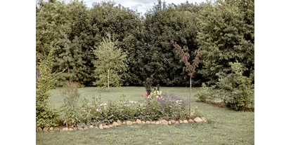 Wedding - Jessen (Elster) - Großzügige Gartenflächen auch für Kinderspiele gut geeignet - Unter Freunden | Genuss & Events